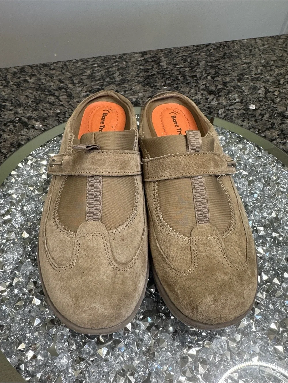 BareTraps Noella Beige Suede Slip-On Clogs mule 8.5 - 9